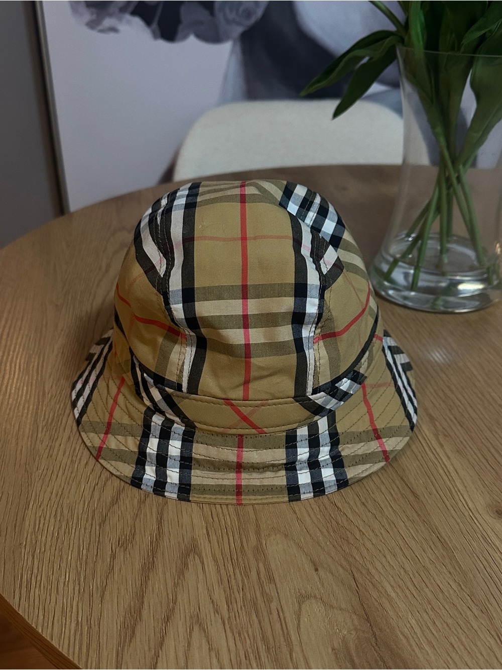 Burberry bucket hat